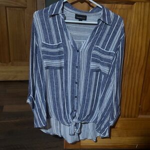 Patterned Button Down Shirt - Blue